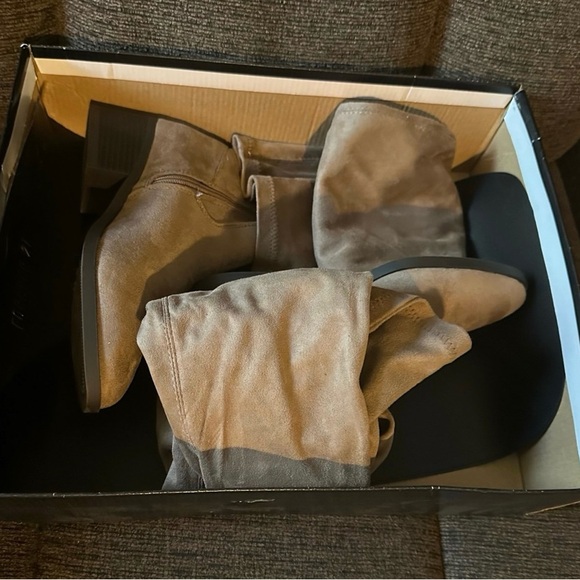 Retired brand new with original box forever 21 thigh high suede boots - Picture 2 of 4